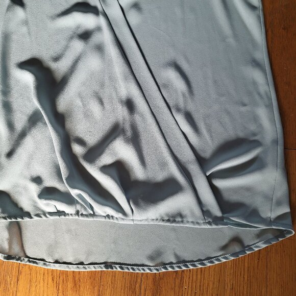 All In Favor Camely Surplice V-neck blouse - M - EUC - Picture 3 of 5